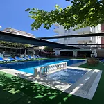 Kadeer Hotel