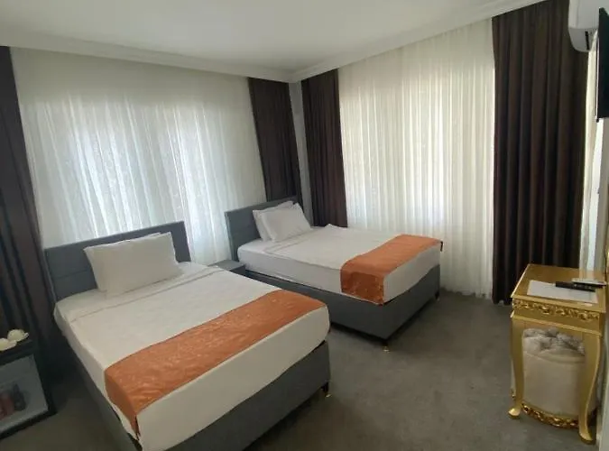 Kadeer Hotell *