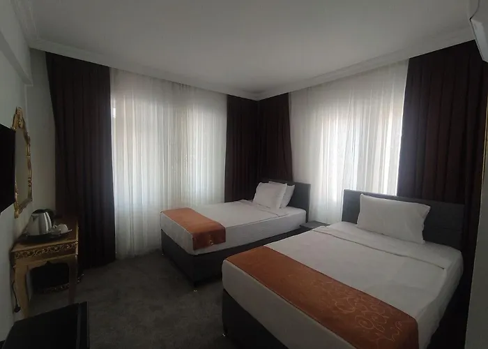 Kadeer Hotell *