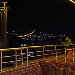 Hotel Kadeer *