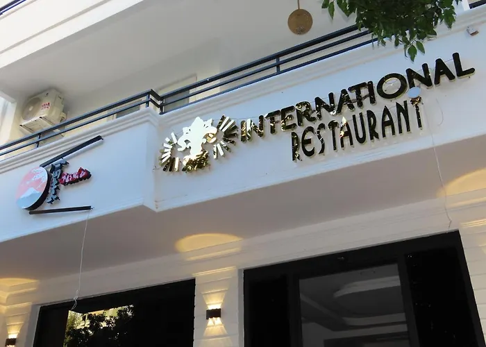 Kadeer Hotel *