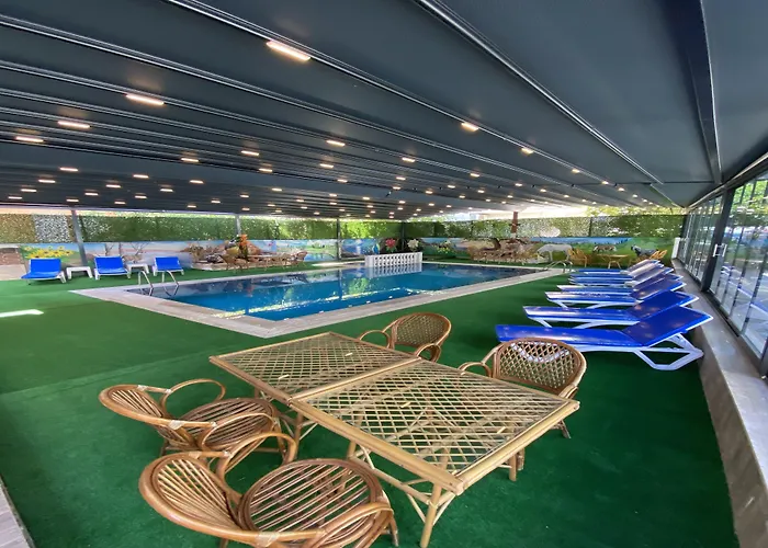 Kadeer Hotel *