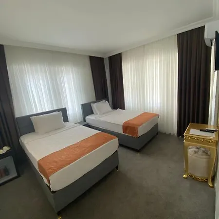 Kadeer Hotel *