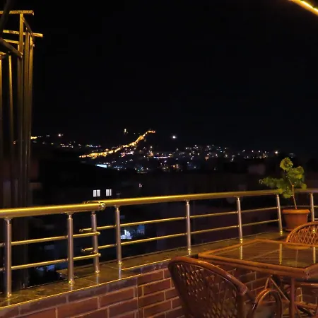 Hotel Kadeer *