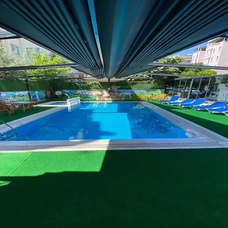Kadeer Hotel