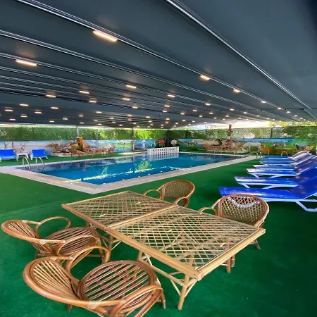Hotel Kadeer *