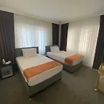 Kadeer * Alanya