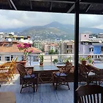 Kadeer Hotel