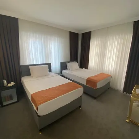 Kadeer * Alanya