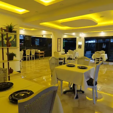 Kadeer Hotel *